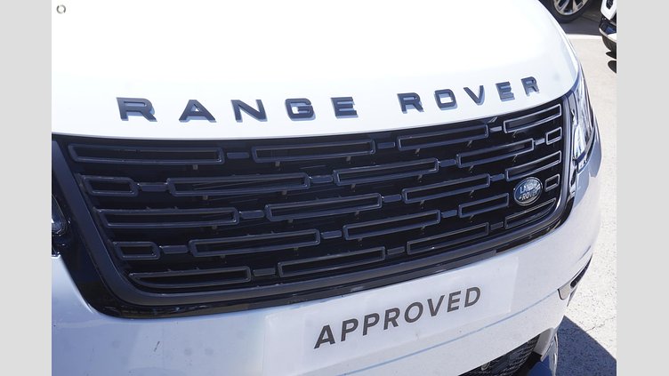 2025 Approved Land Rover Range Rover Velar Fuji White P250 Petrol Standard Wheelbase Dynamic SE