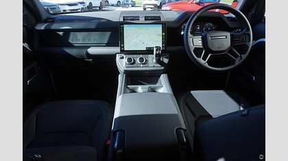 Defender 110 5