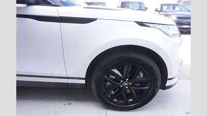 Range Rover Velar 4