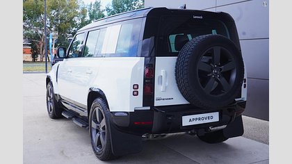 Defender 110 3