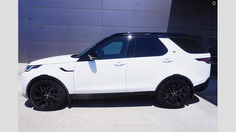 2025 Approved Land Rover Discovery Fuji White D350 Diesel Mild Hybrid Dynamic SE