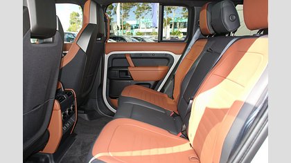Defender OCTA 4