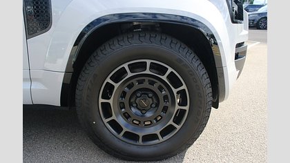 Defender OCTA 8