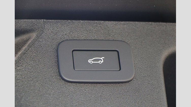 2025 Approved Land Rover Discovery Sport Santorini Black P250 Standard Wheelbase Dynamic SE