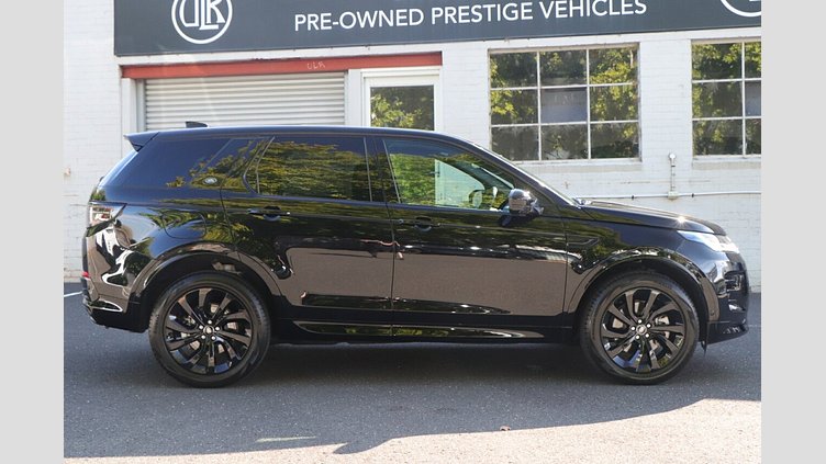2025 Approved Land Rover Discovery Sport Santorini Black P250 Standard Wheelbase Dynamic SE