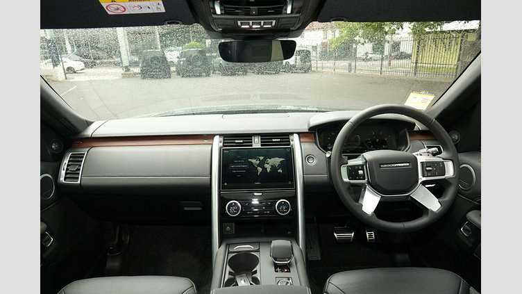 2025 Approved Land Rover Discovery Santorini Black D350 Diesel Mild Hybrid Dynamic SE