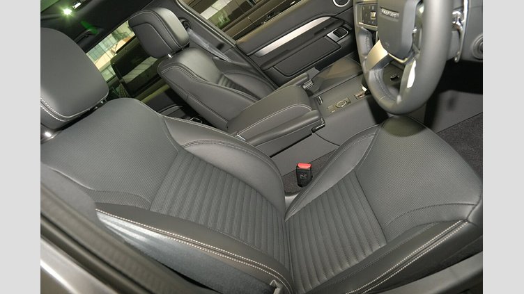 2025 Approved Land Rover Discovery Eiger Grey D350 Diesel Mild Hybrid Dynamic SE