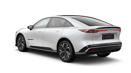 2026 Jauns Mazda 6e Arctic White 68,8 kWh Takumi (3)