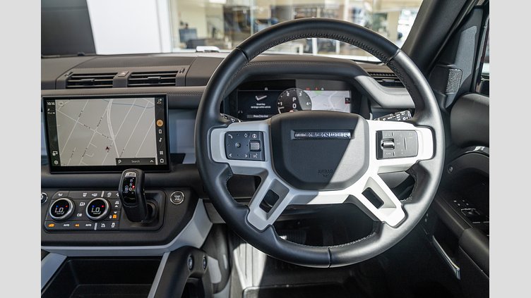 2024 Approved Land Rover Defender 110 Carpathian Grey D350 3.0L Inline 6 Cylinder Twin-Turbo Diesel Mild Hybrid D350 X-Dynamic SE - 25.5MY