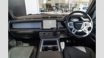 Defender 110 12