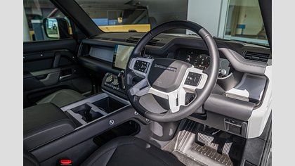Defender 110 7