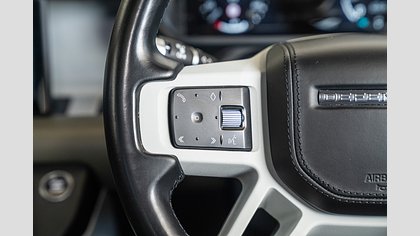 Defender 110 13