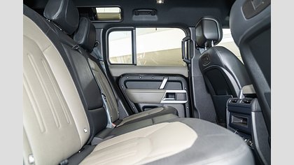 Defender 110 8