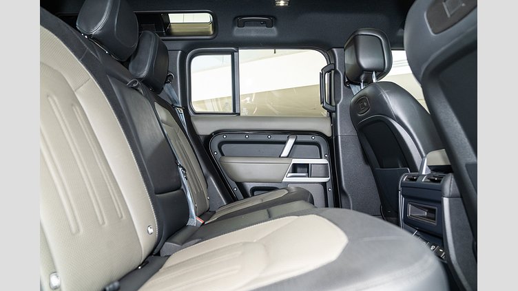 2021 Approved Land Rover Defender 110 Santorini Black D300 3.0L Inline 6 Cylinder Twin-Turbo Diesel Mild-Hybrid D300 X-DYNAMIC HSE - 22MY