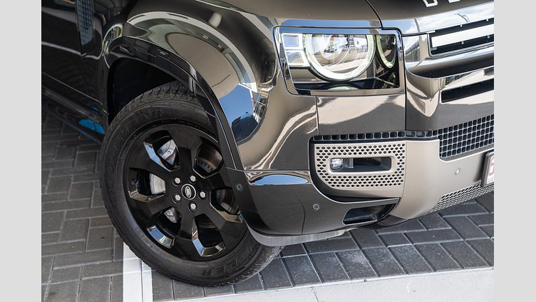 2021 Approved Land Rover Defender 110 Santorini Black D300 3.0L Inline 6 Cylinder Twin-Turbo Diesel Mild-Hybrid D300 X-DYNAMIC HSE - 22MY