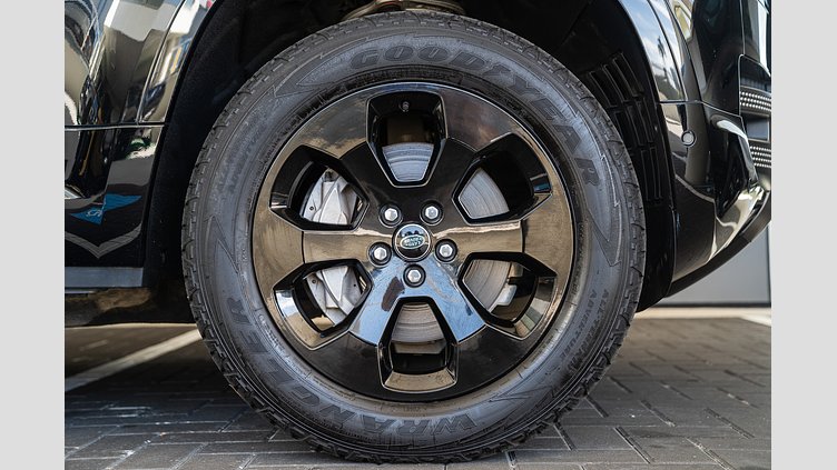 2021 Approved Land Rover Defender 110 Santorini Black D300 3.0L Inline 6 Cylinder Twin-Turbo Diesel Mild-Hybrid D300 X-DYNAMIC HSE - 22MY