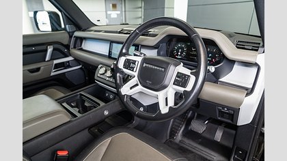 Defender 110 6