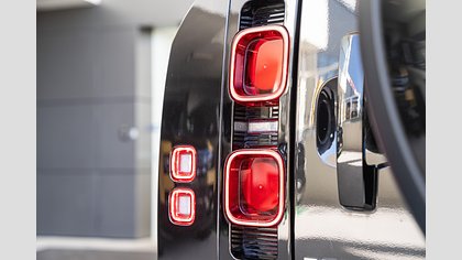 Defender 110 32