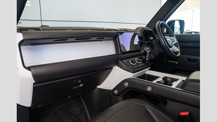 2025 Approved Land Rover Defender 110 Santorini Black D350 3.0L Inline Six Cylinder Twin-Turbo Diesel Mild Hybrid D350 X-Dynamic HSE - 25.5MY