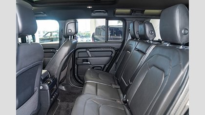 Defender 110 7