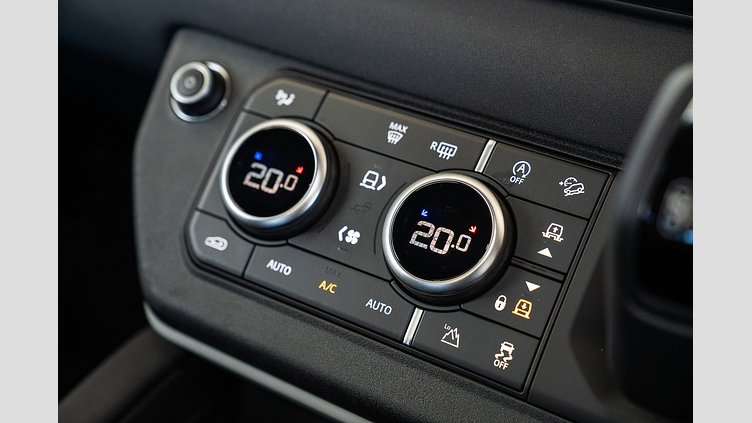 2022 Approved Land Rover Defender 90 Pangea Green D250 3.0L Inline 6 Cylinder Twin-Turbo Diesel Mild Hybrid D250 S - 23MY