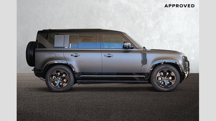 2024 Approved Land Rover Defender 110 Carpathian Grey D350 3.0L Inline 6 Cylinder Twin-Turbo Diesel Mild Hybrid D350 X-Dynamic SE - 25.5MY
