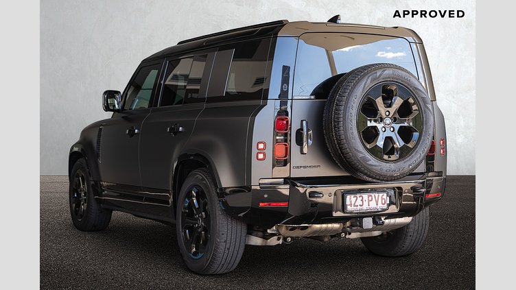 2024 Approved Land Rover Defender 110 Carpathian Grey D350 3.0L Inline 6 Cylinder Twin-Turbo Diesel Mild Hybrid D350 X-Dynamic SE - 25.5MY