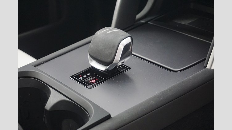 2024 Approved Land Rover Discovery Sport Santorini Black P250 Standard Wheelbase Dynamic HSE
