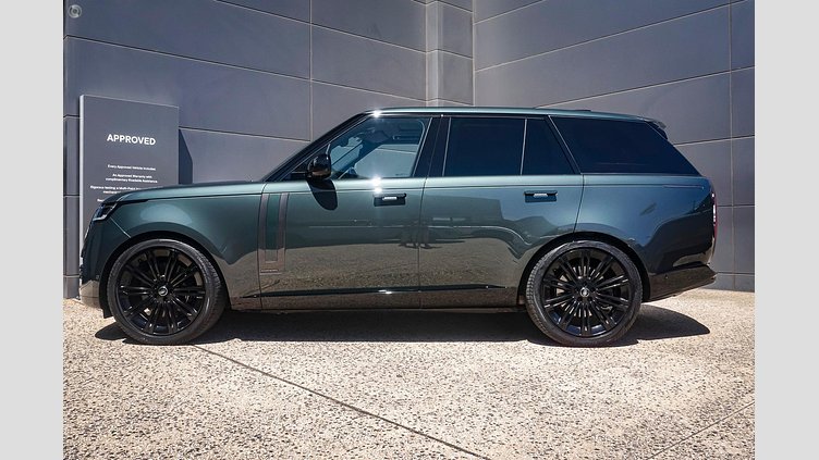 2024 Approved Land Rover Range Rover Belgravia Green P530 Petrol Mild Hybrid Standard Wheelbase Autobiography