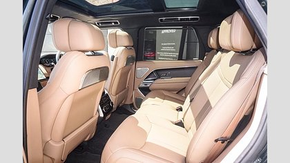 Range Rover 15