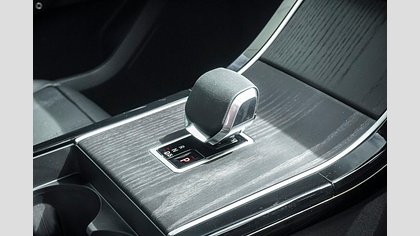 Range Rover Velar 12