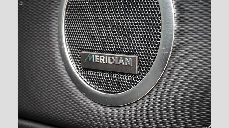 2024 Approved Land Rover Discovery Santorini Black D300 Diesel Mild Hybrid Standard Wheelbase Dynamic HSE