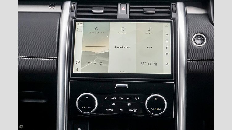 2024 Approved Land Rover Discovery Santorini Black D300 Diesel Mild Hybrid Standard Wheelbase Dynamic HSE