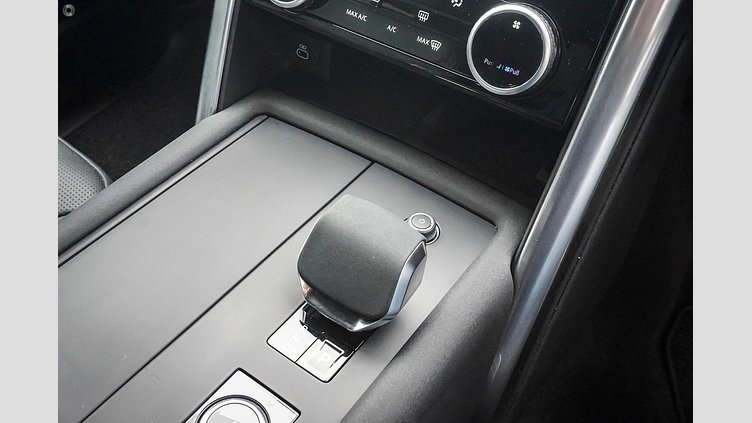 2024 Approved Land Rover Discovery Santorini Black D300 Diesel Mild Hybrid Standard Wheelbase Dynamic HSE
