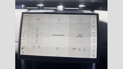 Discovery Sport 9