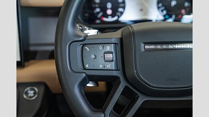 Defender 90 12
