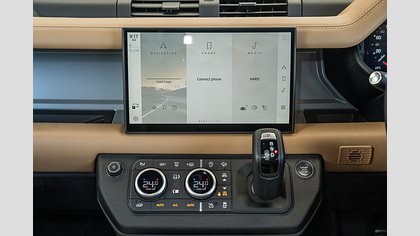 Defender 90 17