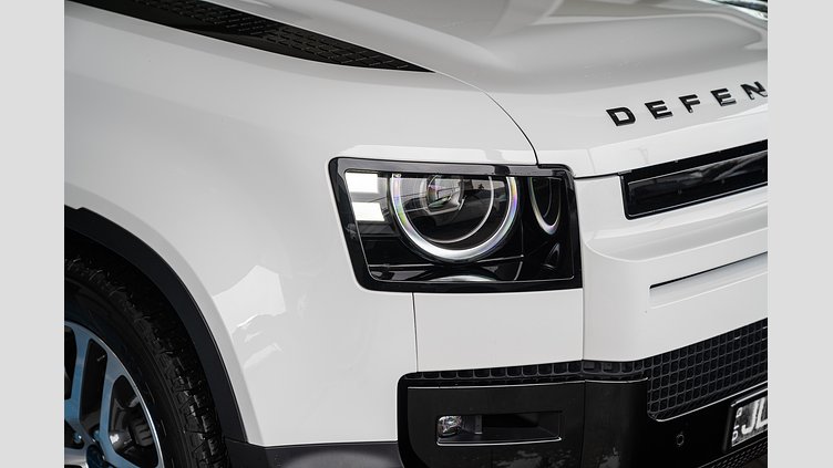 2025 Approved Land Rover Defender 90 Fuji White D250 3.0L Inline 6 Cylinder Twin-Turbo Diesel Mild Hybrid D250 S - 26MY