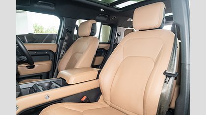 Defender 130 7