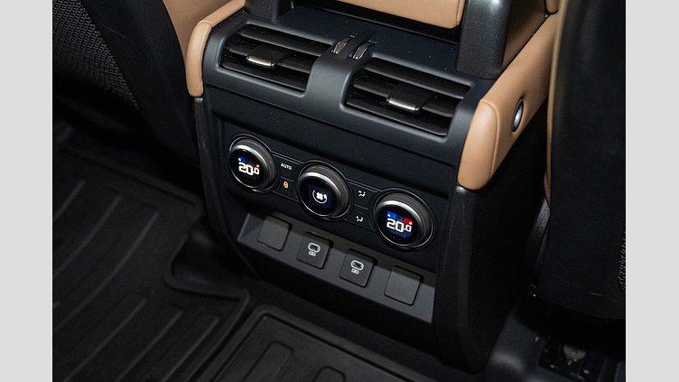 2024 Approved Land Rover Defender 130 Carpathian Grey P400 3.0L Inline 6 Cylinder Twin-Turbo Petrol Mild Hybrid P400 X-Dynamic SE - 25MY