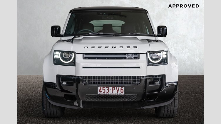 2026 Approved Land Rover Defender 110 Fuji White D350 3.0L Inline Six Cylinder Twin-Turbo Diesel Mild Hybrid D350 X-Dynamic SE - 26MY