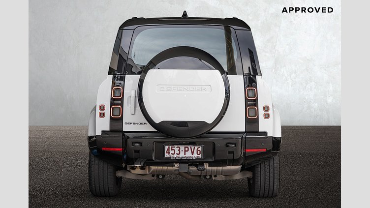 2026 Approved Land Rover Defender 110 Fuji White D350 3.0L Inline Six Cylinder Twin-Turbo Diesel Mild Hybrid D350 X-Dynamic SE - 26MY