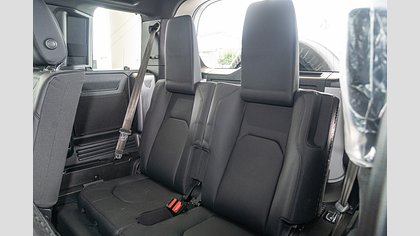 Defender 110 9