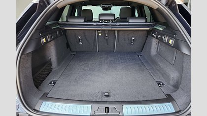 Range Rover Velar 65