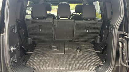 Defender 110 9