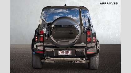 Defender 110 4