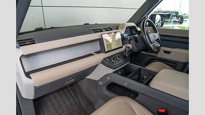 Defender 110 5