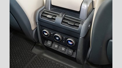Defender 110 23