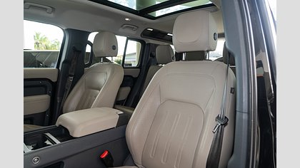 Defender 110 9