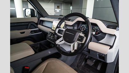 Defender 110 8